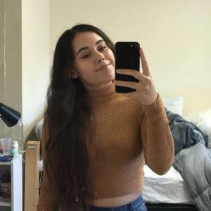 Meet your Posher, Savannah